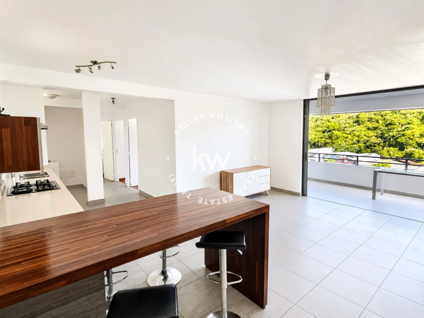 Appartement ouvert sur sa terrasse à la résidence Uraore
