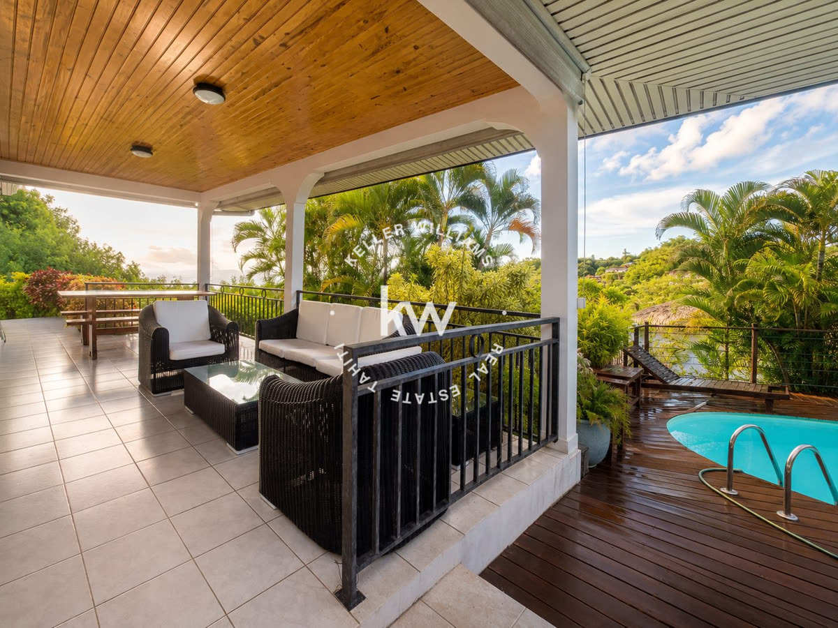 Maison F4 avec piscine, Punaauia