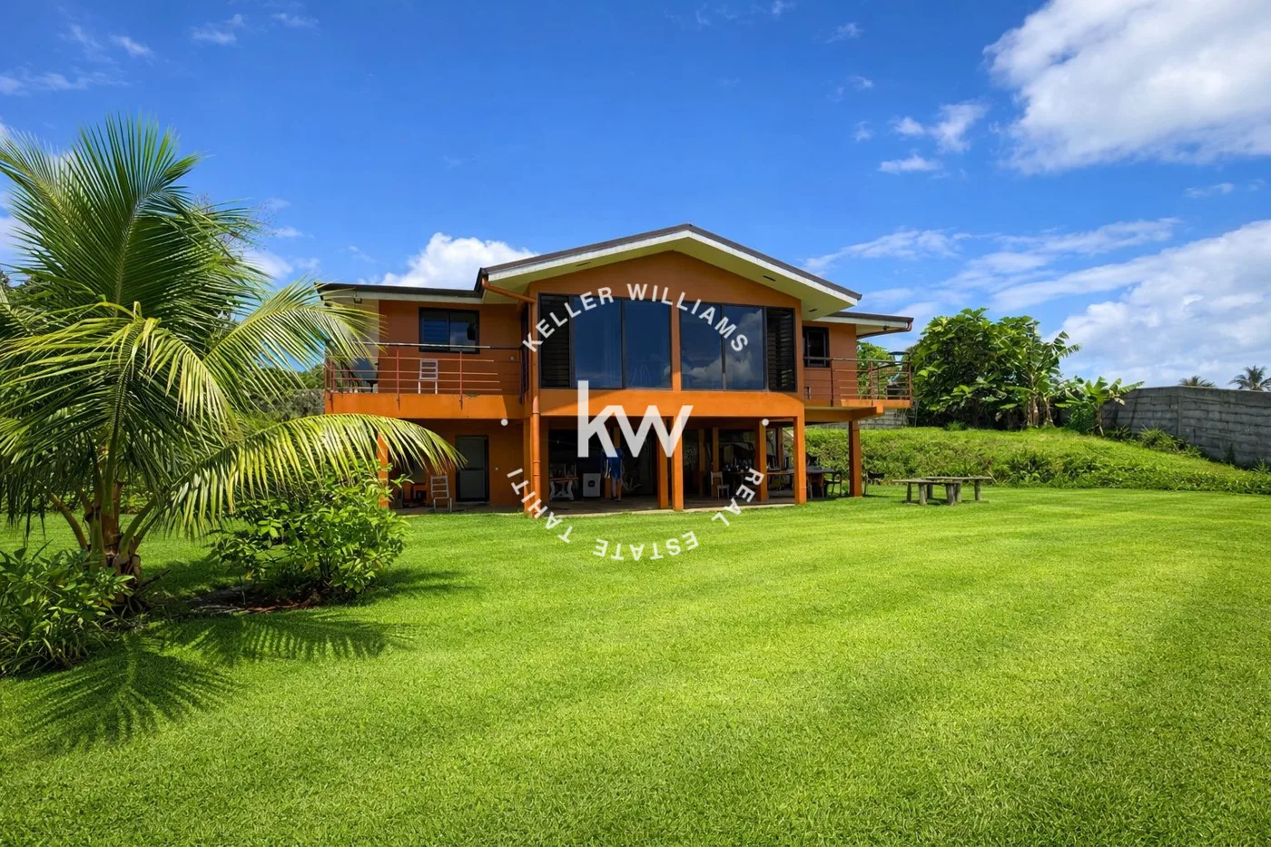 Maison et jardin à Afaahiti, sur l’île de Tahiti